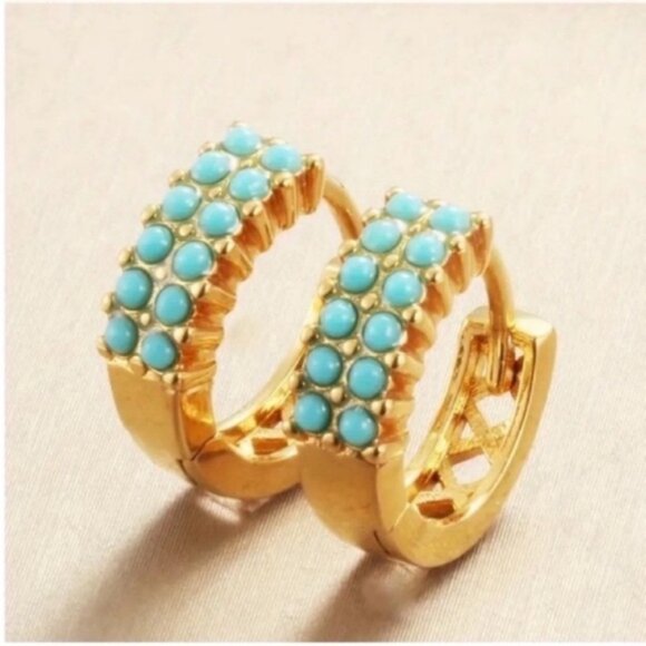 New! Maisie Turquoise Gold Huggie Earrings NWOT - Picture 1 of 1